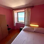 In 44017 Hébergement de vacances